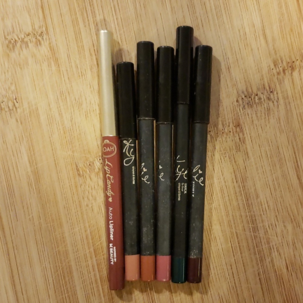 Lip liner bundle- Kylie cosmetics and Joah
